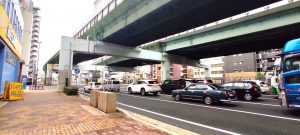 朝日プラザアルファポート神戸北側道路